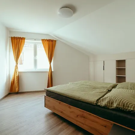 Nikola Apartment